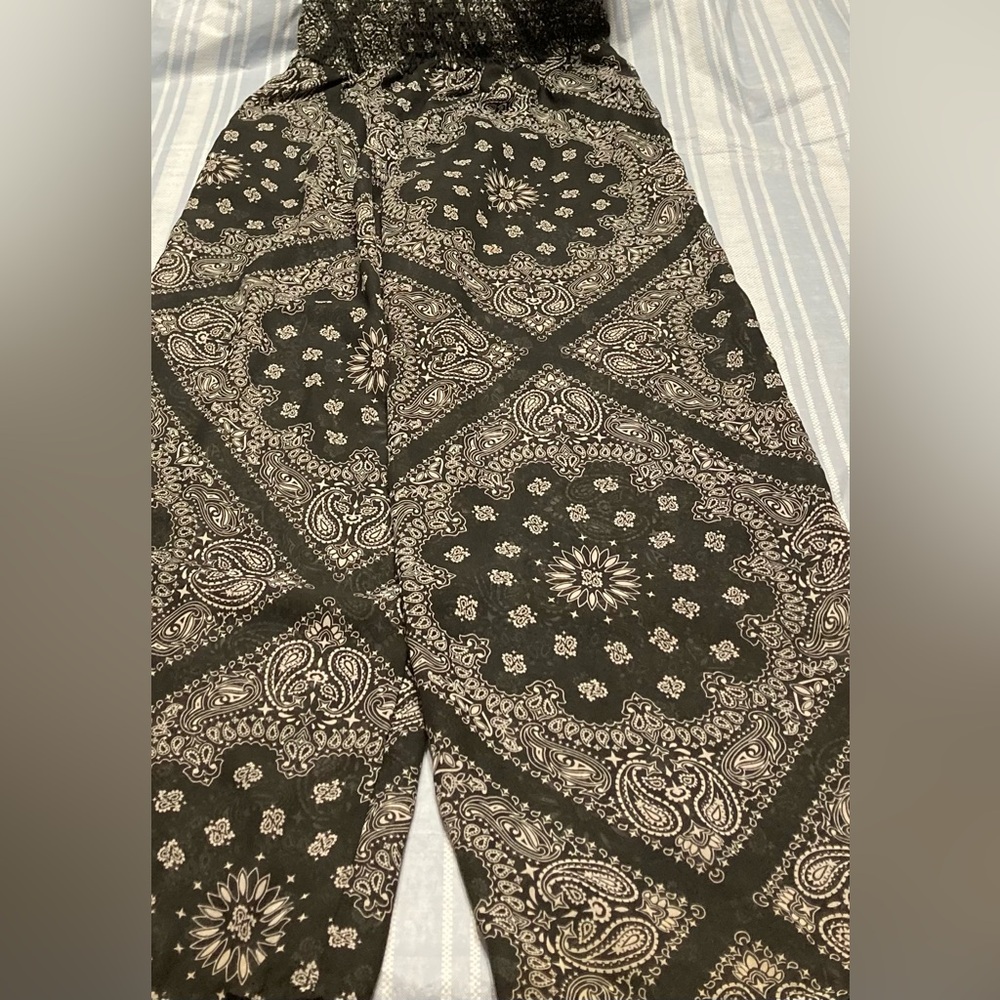 💛TODAY**$16***See You Monday vintage B/W paisley print paper bag waist palazzo